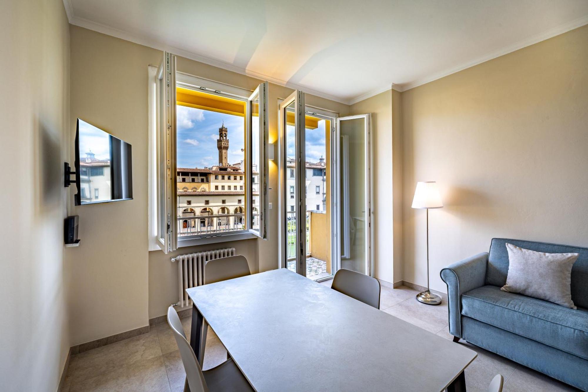 Yd Balcony On Pontevecchio View Lägenhet Florens Exteriör bild