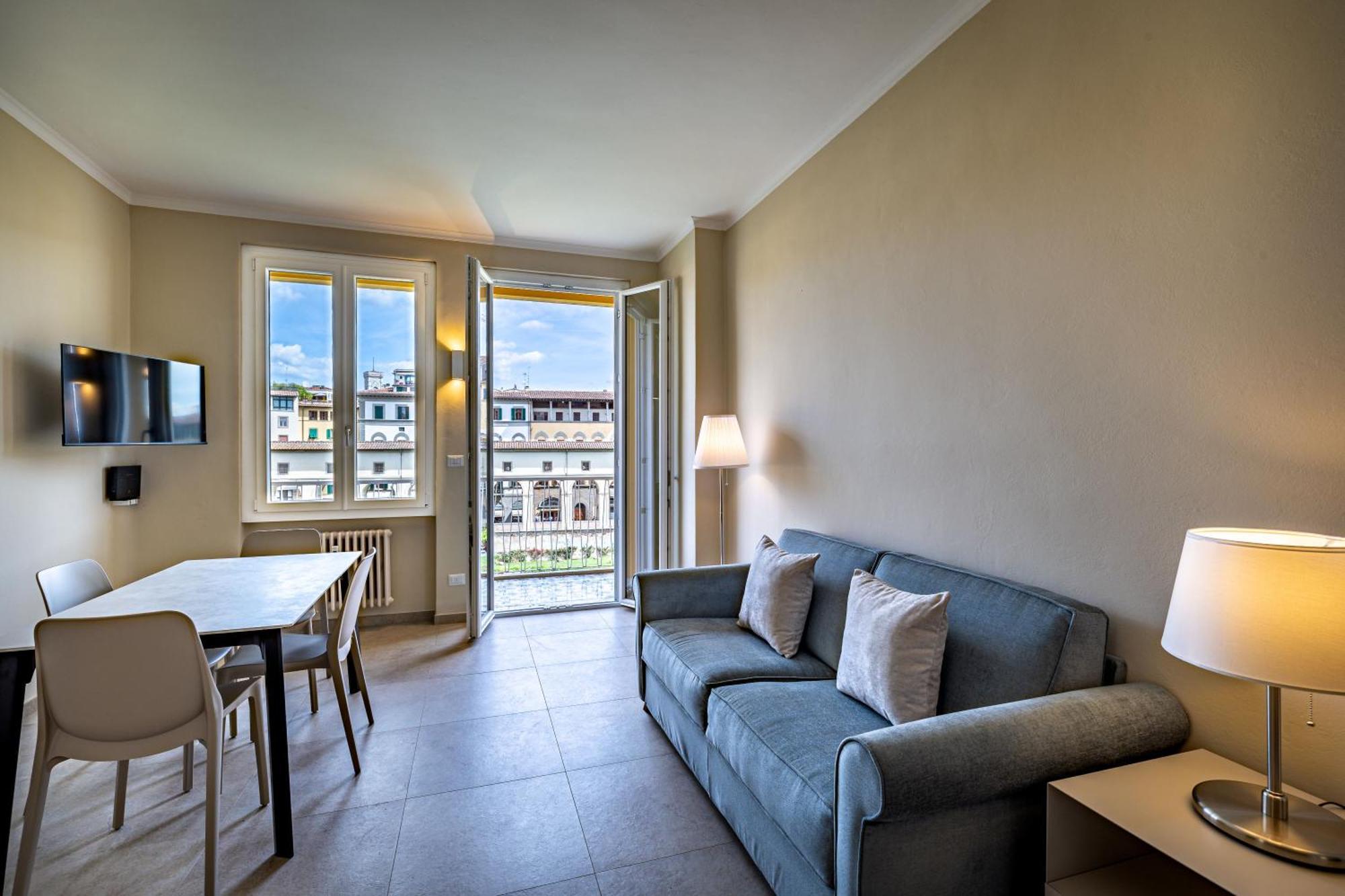 Yd Balcony On Pontevecchio View Lägenhet Florens Exteriör bild
